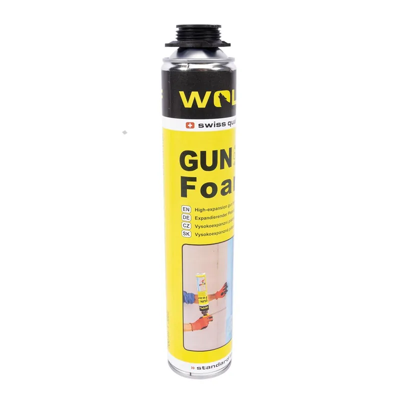 AKCE XT Pěna pistolová vysokoexpanzní celoroční 700 ml WOLF