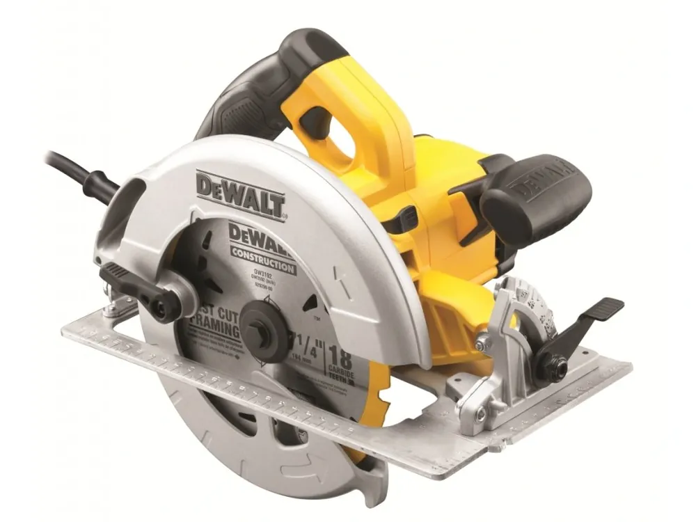 Ruční kotoučová pila 67mm v kufru DWE575K DeWALT