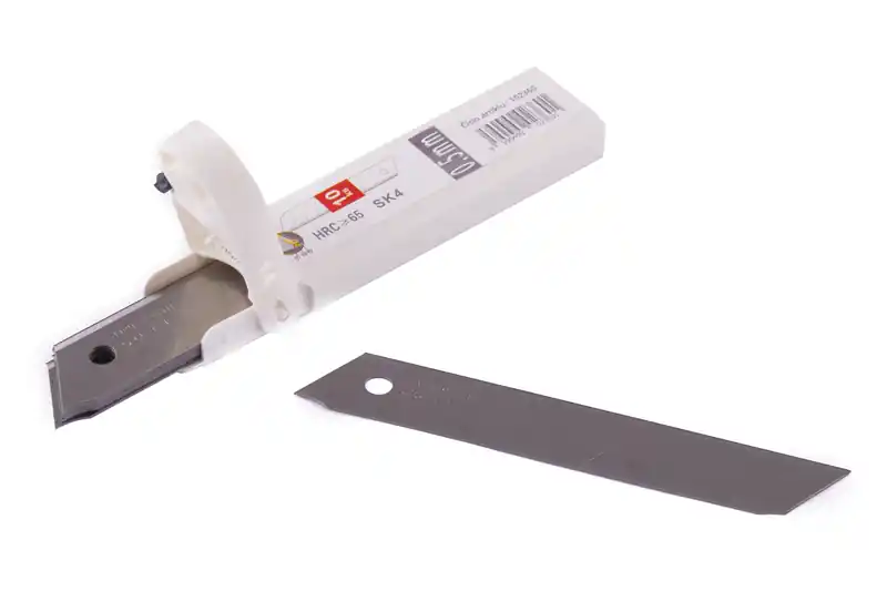 Břity odlamovací ASSIST SK4 18mm-10ks