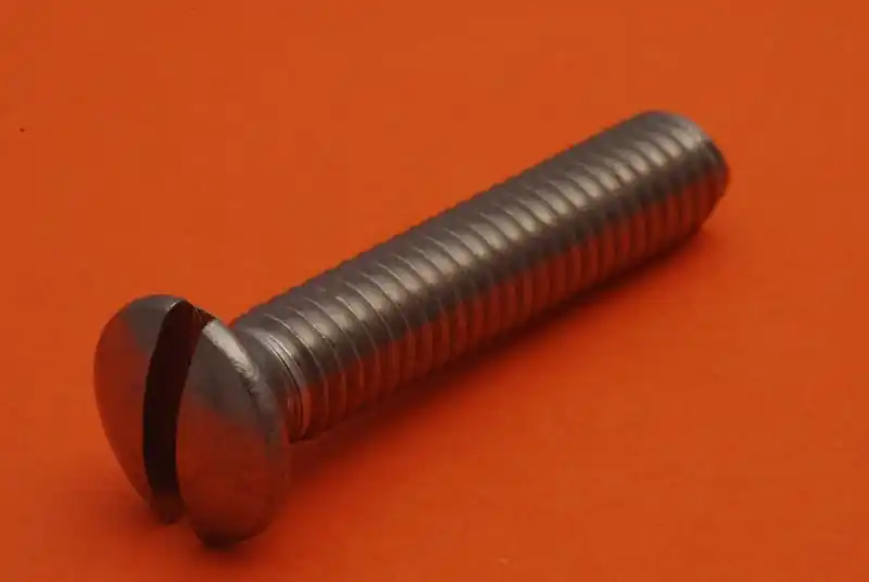 šroub M 2 x 5 DIN 964/A4