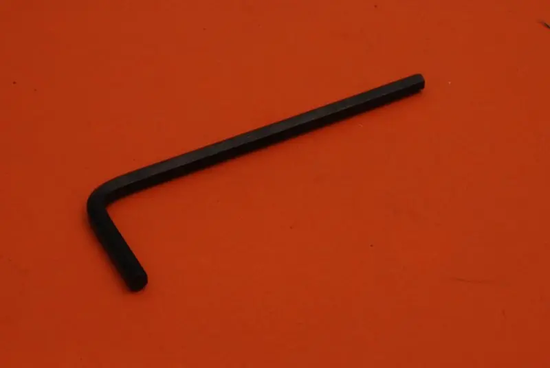 L klíč pro šroub s imbusem 2 mm