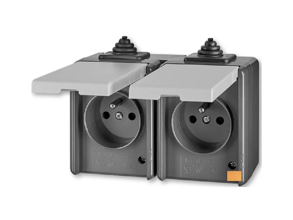 zásuvka IP44 5518-2069 S